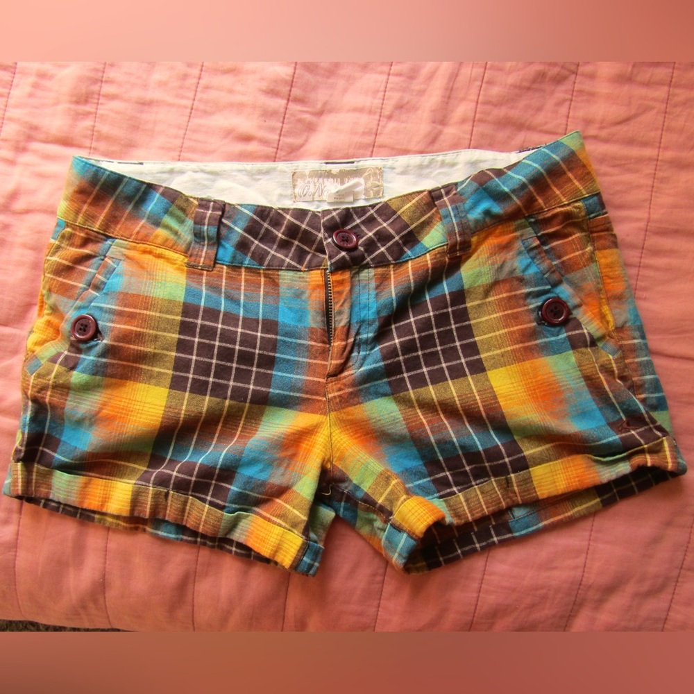 women’s plaid O’Neill shorts size 7